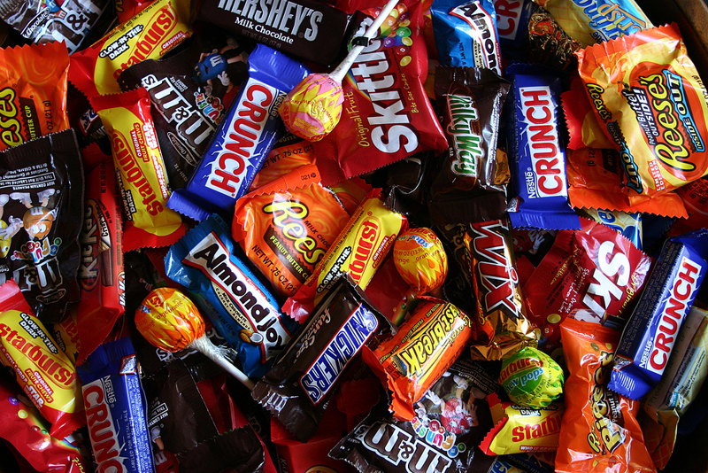 How To Keep Your Kid From Eating Too Much Halloween Candy